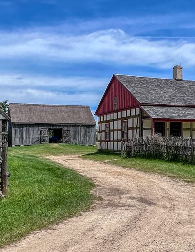 Sheri Sparks Pommeranian Farm 2